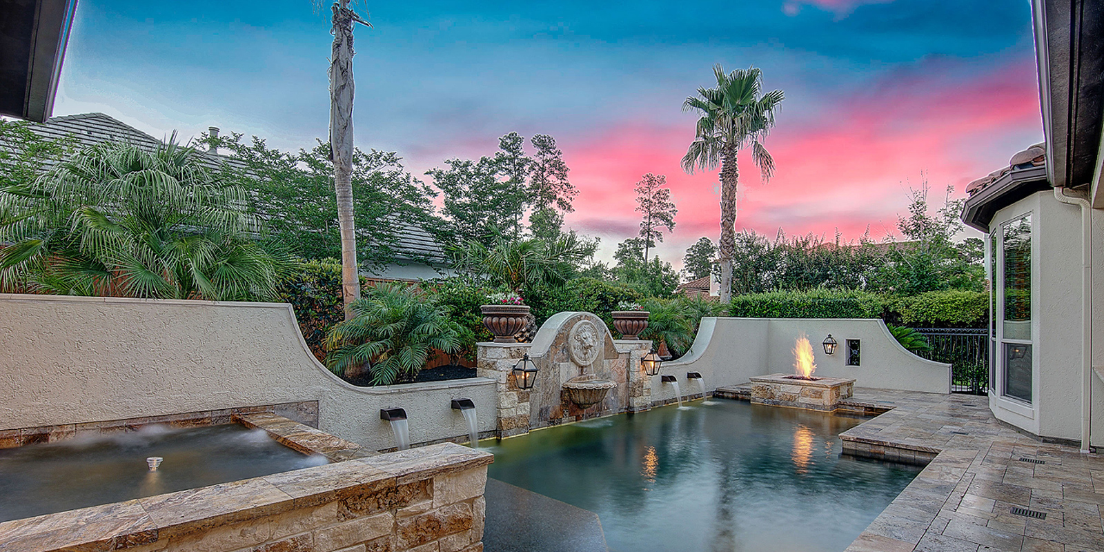 Beautiful house with swimming pool